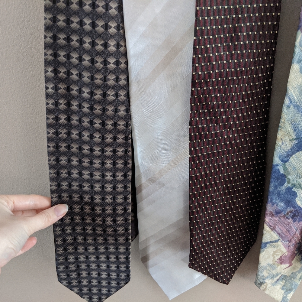 6 tie bundle, Ralph Lauren, Tommy Hilfiger, etc - Picture 4 of 11
